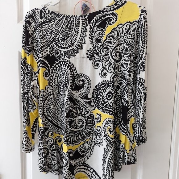 Ruby Road Top - Picture 2 of 3